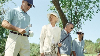 Πόσα χρήματα πρέπει να έχετε στην άκρη για μια άνετη ζωή στη σύνταξη;