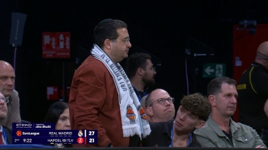 Απίστευτο κι όμως αληθινό: Με κασκόλ της Βαλένθια ο Γιανάι στο Ρεάλ - Χάποελ!