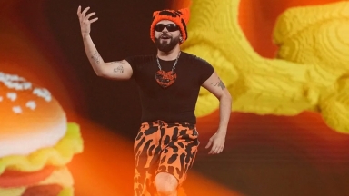 Ατύχημα για τον Akyla μετά τον Α' Ημιτελικό της Eurovision: «Σήμερα πονάω λίγο» (vid)