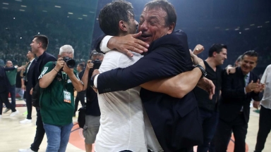 Ανάρτηση Γιαννακόπουλου με αγκαλιά Αταμάν: «Όποιος ξεχνά αυτές τις στιγμές...»