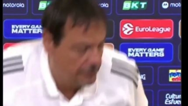 Το Video που αποχωρεί ο Άταμαν από τη συνέντευξη Τύπου