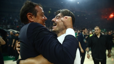 Άταμαν: «Κανείς δεν έχει το δικαίωμα να μιλά για έναν πρόεδρο που έχει θυσιάσει τη ζωή του για το μπάσκετ!»