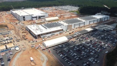 Τους έκοψαν το πότισμα λόγω ξηρασίας ενώ data center κατανάλωνε εκατομμύρια λίτρα νερού κρυφά