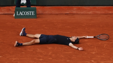 Όταν το Roland Garros σταμάτησε να πονάει τον Ζβέρεφ