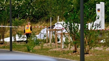 Γαλλία: 11 νεκροί από τη συντριβή αεροσκάφους με αλεξιπτωτιστές