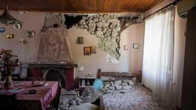 Σεισμοί στην Εύβοια: Ζημιές σε σπίτια και κλειστά σχολεία