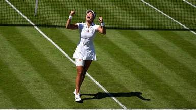 Η Εάλα πέταξε εκτός την κάτοχο του Wimbledon Σβιόντεκ