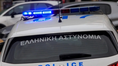 Νεκρή νεαρή γυναίκα στη Σύρο με τραύματα από μαχαίρι: Πληροφορίες για σύλληψη ατόμου