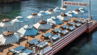 Ομπρέλες Gucci, ξαπλώστρες Βurberry: Τα πιο όμορφα beach club στην Ευρώπη 