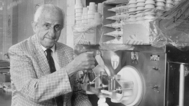 Ο Eλληνας μετανάστης που άλλαξε για πάντα το παγωτό