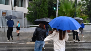 Έκτακτο δελτίο ΕΜΥ: Ραγδαία επιδείνωση του καιρού με βροχές, καταιγίδες και κεραυνούς (vid)