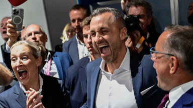 Είναι το AfD, το MAGA της Γερμανίας; Οι σχέσεις και οι ομοιότητες με τον Τραμπ (vid)
