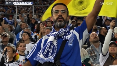 Ηρακλής στο όνομα και στην καρδιά, το δώρο του γηραιού στον ομογενή οπαδό που έγινε... viral με το κασκόλ του στο Άουγκσμπουργκ!