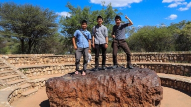 Αγρότης το 1920 χτυπά με το άροτρό του έναν μετεωρίτη 60 τόνων που είχε πέσει στη Γη πριν από 80.000 χρόνια