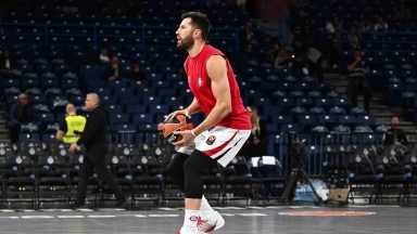 Άλεκ Πίτερς: 17 πόντοι σε 30 λεπτά στο ντεμπούτο του με την Αρμάνι στη EuroLeague