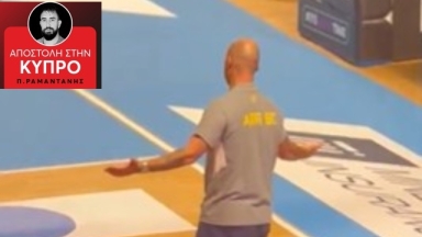 Έξαλλος ο Σπανούλης με φάουλ που χρέωσαν τον Χαραλαμπόπουλο στο φιλικό του Άρη κόντρα στη Μακάμπι