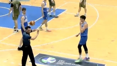Αυτό είναι το βίντεο με τον περίφημο ημιτελικό σχολικού πρωταθλήματος Αναγέννηση Πάτρας - Ελληνικό Κολέγιο που άρχισε την έρευνα για το basketgate