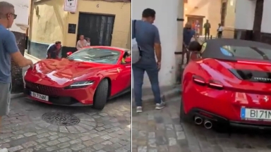«Πάρ' το λίιιγο αριστερά»: Ferrari των 300.000 ευρώ «κόλλησε» στα σοκάκια της Σεβίλλης (vid)