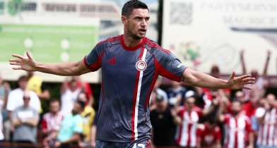 «Δεν έχει πειστεί ακόμα για τον Γιάρεμτσουκ η Λιόν»