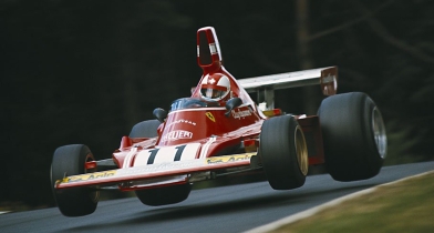 Σαν Σήμερα: Έφυγε από τη ζωή ο Κλέι Ρεγγατσόνι (vid)