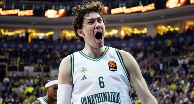 Ο Οσμάν πανηγυρίζει στην Πόλη