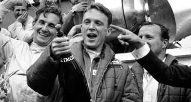 Σαν Σήμερα: Έφυγε από τη ζωή ο αείμνηστος Νταν Γκέρνι (vid)