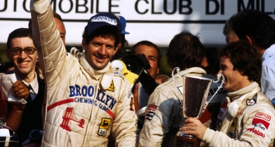 Σαν Σήμερα: Γεννήθηκε ο τελευταίος πρωταθλητής της Ferrari πριν τον Σουμάχερ (vid)