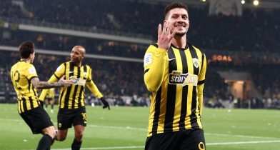 Αντίδραση μεγάλης ομάδας με μπροστάρη παίκτη κλάσης