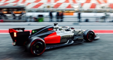 Η Audi ζει πρωτόγνωρες καταστάσεις στο ντεμπούτο της στην F1