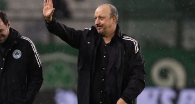 Για την εικόνα της ομάδας, τους νέους παίκτες που έπαιξαν το μοτίβο ταχύτητας και έντασης που τους διέκρινε: «Προφανώς προσπαθούμε να δώσουμε ευκαιρίες σε όλους τους παίκτες. Θέλουμε να έχουμε ένταση κι αυτό χωρίς ροτέισον δεν θα είνα δυνατό. Προσπαθούσαμε να πιέσουμε ψηλά. Θέλαμε να χρησιμοποιήσουμε την ένταση, την ενέργεια και την ποιότητα αυτών των νέων παικτών. Το ματς ήταν ανοιχτό στο μεγαλύτερο διάστημα, όμως στο τέλος το φέραμε προς το μέρος μας». Για τους Αντίνο και Κοντούρη που έκαναν ντεμπούτο: 