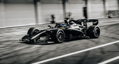 H ιστορία πίσω από την εξέλιξη της Aston Martin AMR26