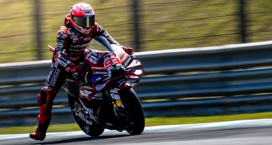 Ο Μ. Μάρκεθ «δίνει πόνο» από το ξεκίνημα στις δοκιμές του MotoGP στη Σεπάνγκ