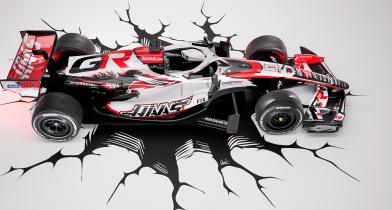 Ο Godzilla κάνει απόβαση στην F1 (vid)