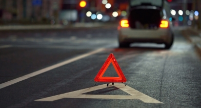 Προειδοποιητικό τρίγωνο αυτοκινήτου: Πότε και πού το τοποθετούμε