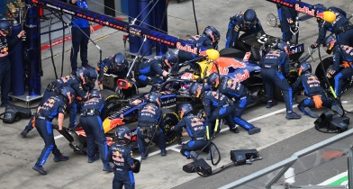 Η Pirelli ξαφνικά θυμήθηκε πως το ένα pit-stop οδηγεί σε βαρετούς αγώνες 