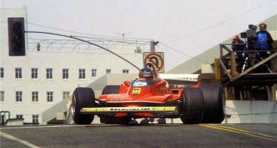 Σαν Σήμερα: Ο Βιλνέβ ξέχασε να ξεκινήσει αγώνα (vid)