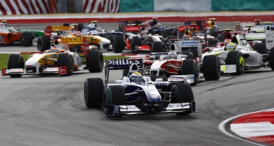 Σαν Σήμερα: Η «ναυμαχία της Μαλαισίας» (vid)