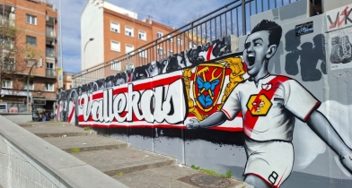 Βαγέκας, το Gazzetta στο γήπεδο του Ράγιο-ΑΕΚ