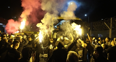 Αποθέωση και στην Αθήνα για την ΑΕΚ!
