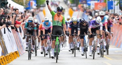 Ακολουθούμε το «ΔΕΗ Tour of Hellas» χάρη στο δίκτυο φόρτισης ΔΕΗ blue