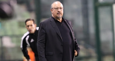 Μπενίτεθ: «Μου ζήτησαν να τερματίσουμε τέταρτοι, μας είπαν ''ξεχάστε το Europa League''»