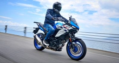 Suzuki SV-7GX: Τιμή, προ-παραγγελίες και άφιξη στην Ελλάδα