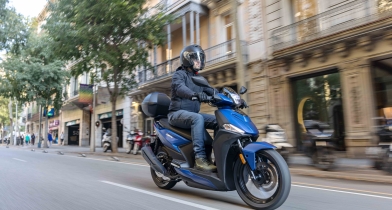 Kymco Agility NX 125 Τοp Case: Η επόμενη γενιά σήμερα (vid)