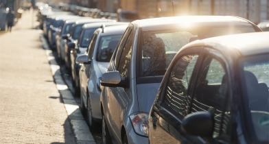 Η φθηνή πολιτική της αναγκαστικής ακινησίας