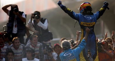 Σαν Σήμερα: Η Renault έγινε πρωταθλήτρια στην F1 (vid)