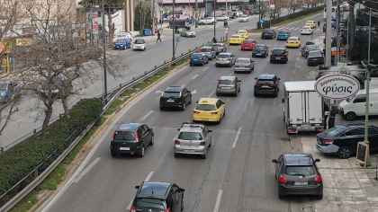 Ο Υφυπουργός Οικονομικών ανακοίνωσε πότε τίθενται σε ισχύ τα τέλη κυκλοφορίας με τον μήνα