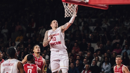 Ο Τάις με τη φανέλα της Μονακό 