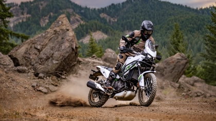 Kawasaki KLE500 2026: Καλώς το κι ας άργησε
