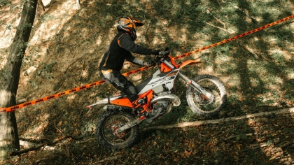 KTM 300 EXC HardEnduro 2026: Για σκληροπυρηνικές καταστάσεις
