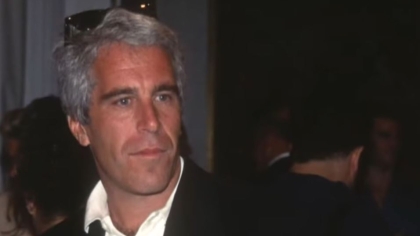 Σοκάρει το αρχείο του Jeffrey Epstein: Michael Jackson, Mick Jagger και Kevin Spacey ανάμεσα στους διάσημους που απεικονίζονται (vid)